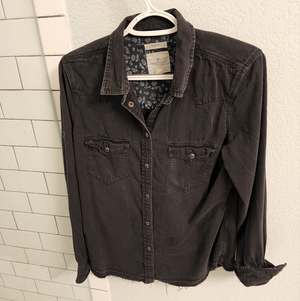 American Eagle button down